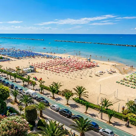 Esclusiva Fronte Mare, Vicino Al Centro Citta 아파트